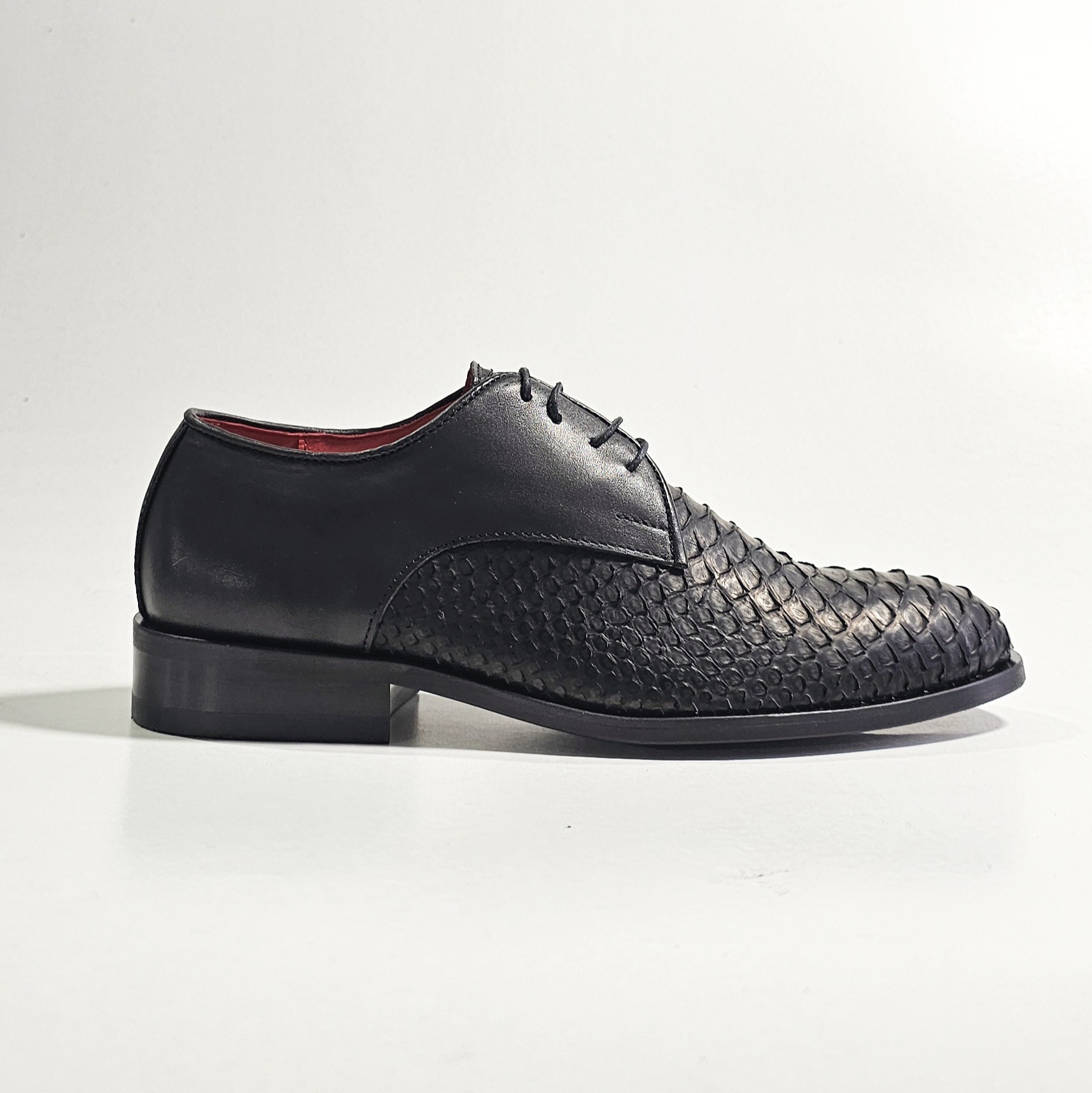 Туфли мужские комбинированные из питона черный цвет